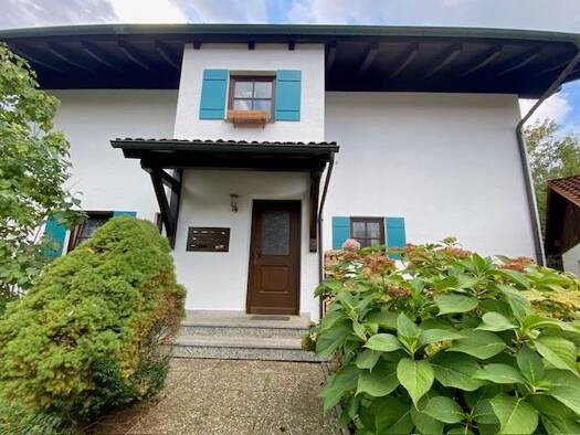 Wohnung zur Miete 940 € 3,5 Zimmer 78 m² Geschoss 3/3 frei ab 01.10.2026 Georgiweg 17 Saaldorf Saaldorf-Surheim 83416