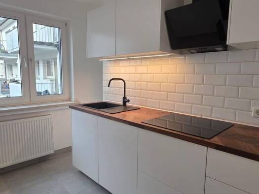 Wohnung zur Miete 950 € 3 Zimmer 84,7 m² Geschoss 2/3 frei ab 01.10.2026 Winklerstraße 15 Barmen Barmen 42283