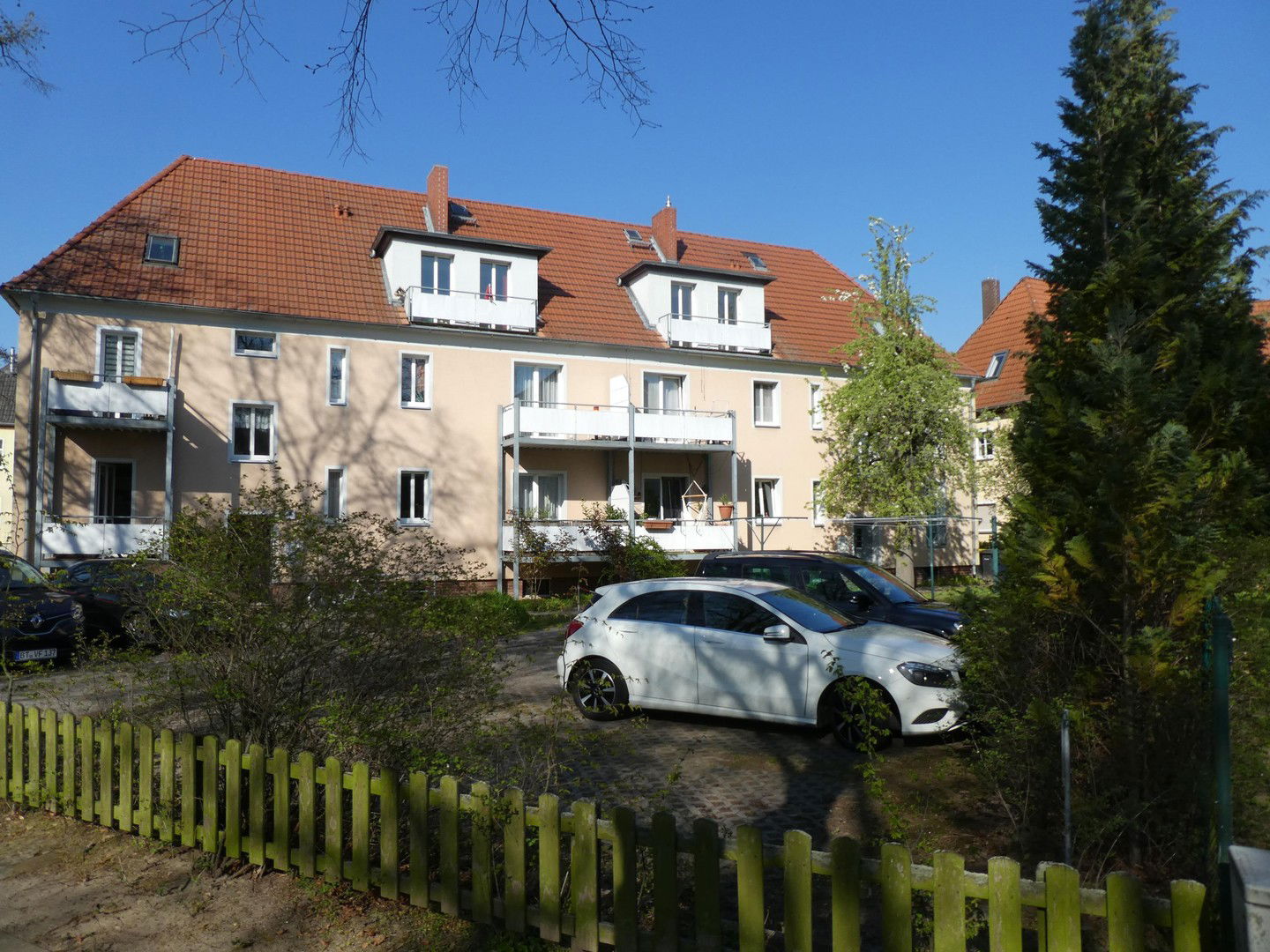 Wohnung zur Miete 305 € 2 Zimmer 50 m²<br/>Wohnfläche EG<br/>Geschoss ab sofort<br/>Verfügbarkeit Uenglinger Straße 49 Stendal Stendal 39576