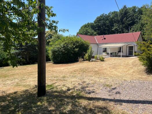 Bungalow zum Kauf 185.000 € 3 Zimmer 80 m² 1.323 m² Grundstück frei ab sofort Mühlstraße 25 Hilst 66957