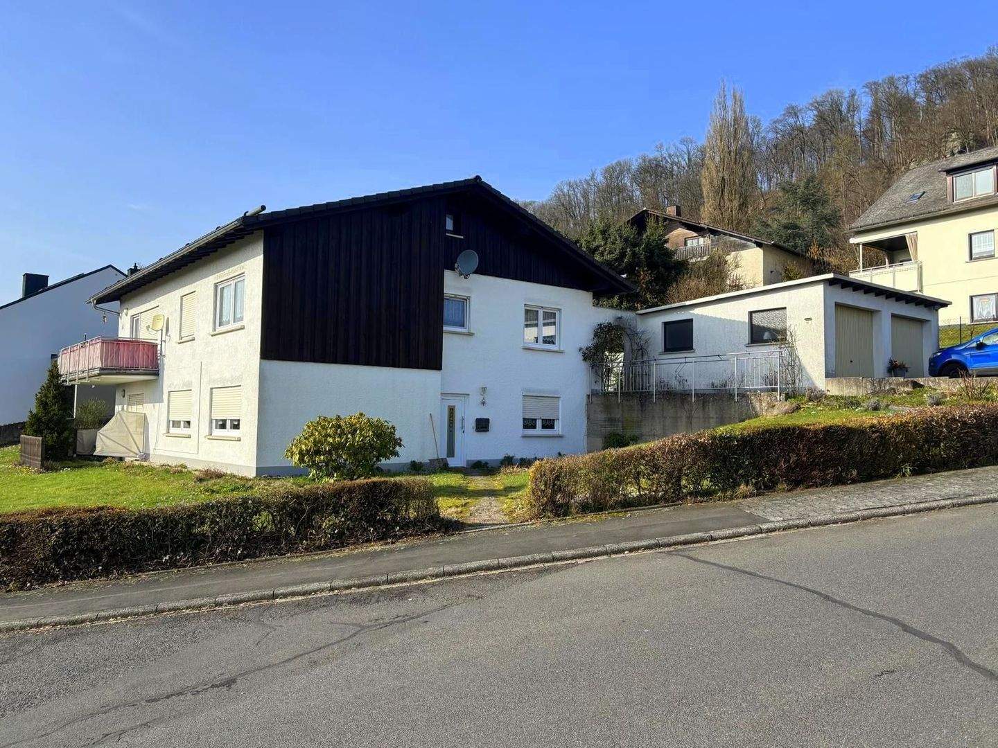 Immobilie in Westerburg - Traumlage in Westerburg: Freistehendes Einfamilienhaus mit Garten-Oase in ruhiger Nachbarschaft - Bild 1