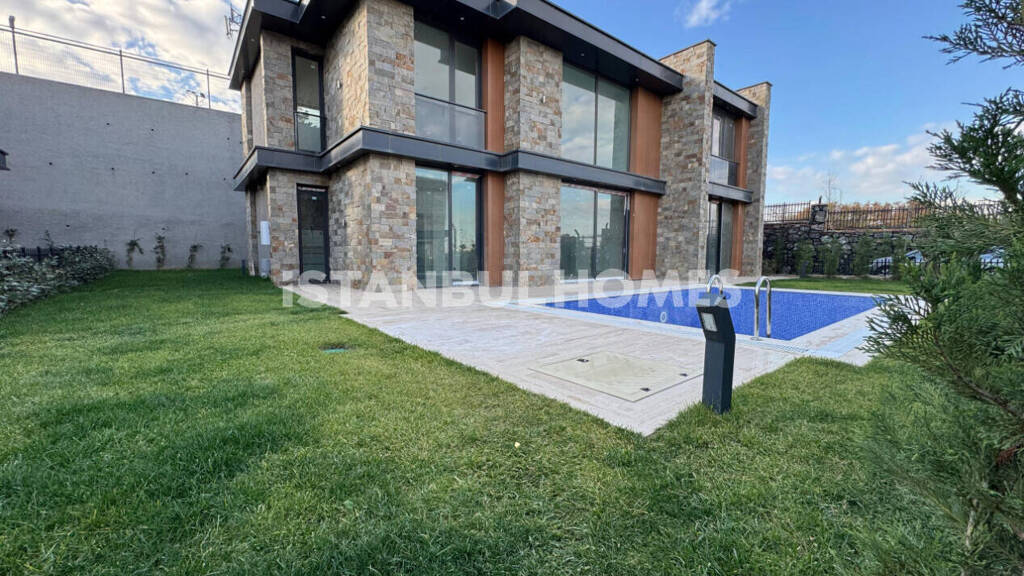 Einfamilienhaus zum Kauf 1.215.000 € 7 Zimmer 250 m² 14,5 m² Grundstück Istanbul 34956