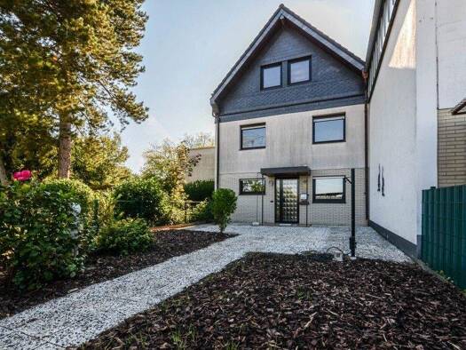 Reihenmittelhaus zum Kauf 449.000 € 5 Zimmer 151,4 m² 254 m² Grundstück Rheindorf Leverkusen 51371