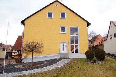 Wohnung zur Miete 750 € 3 Zimmer 84 m² 2. Geschoss frei ab sofort Großhaslach Petersaurach 91580