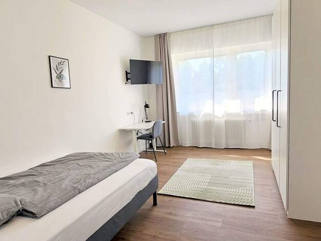 WG-Zimmer zur Miete Wohnen auf Zeit 680 € 16 m² 4. Geschoss frei ab 16.10.2025 Röderbergweg 4.OGre Ostend Frankfurt am Main 60314