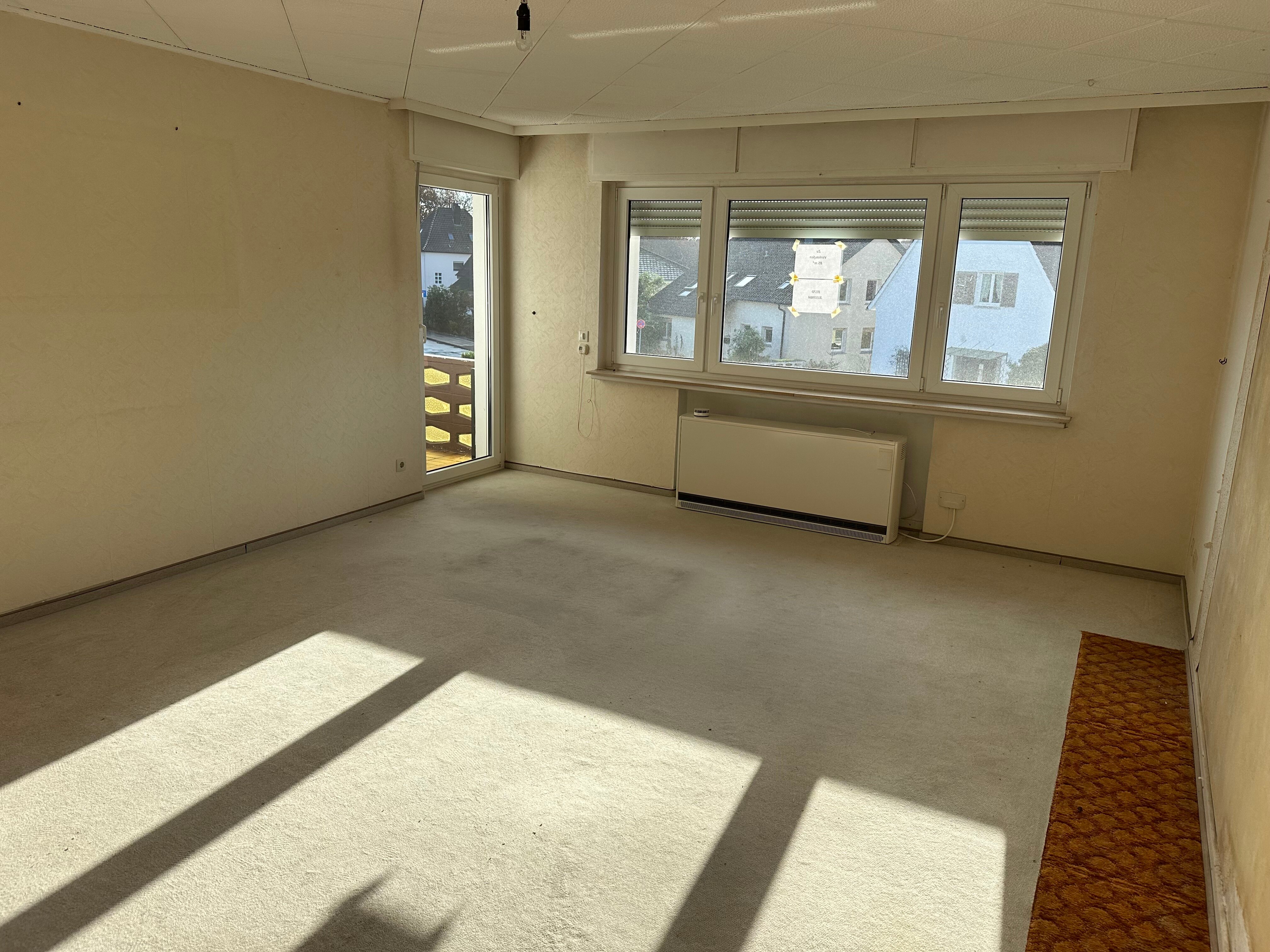 Wohnung zum Kauf provisionsfrei 230.000 € 3 Zimmer 85 m²<br/>Wohnfläche 1.<br/>Geschoss ab sofort<br/>Verfügbarkeit Jöllenbeck - Ost Bielefeld 33739