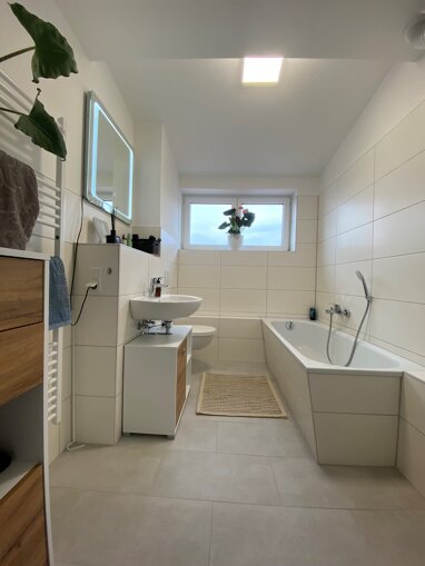 Wohnung zur Miete 590 € 3 Zimmer 56,7 m² 2. Geschoss frei ab sofort Feldstraße 2 Heidenau 01809