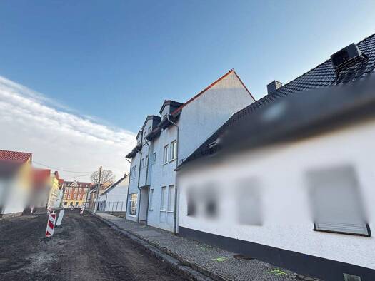 Gewerbeobjekt zum Kauf als Kapitalanlage geeignet 275.000 € 12 Zimmer 310 m² 272 m² Grundstück Staßfurt 39418