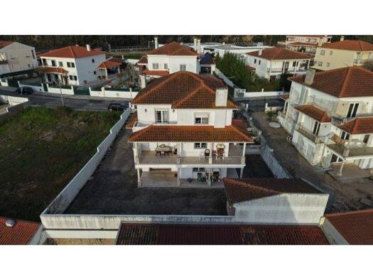 Haus zum Kauf 380.000 € 7 Zimmer 145,3 m² 548,3 m² Grundstück Rio Maior