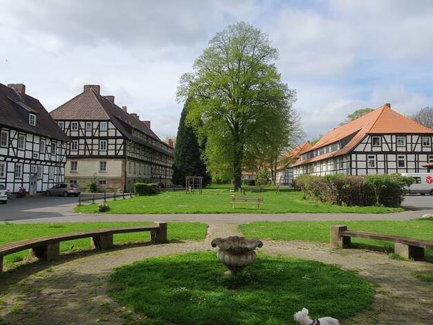 Wohnung zur Miete 500 € 2 Zimmer 84,3 m² frei ab sofort Alte Landstr. 6c Flachstöckheim Salzgitter 38259