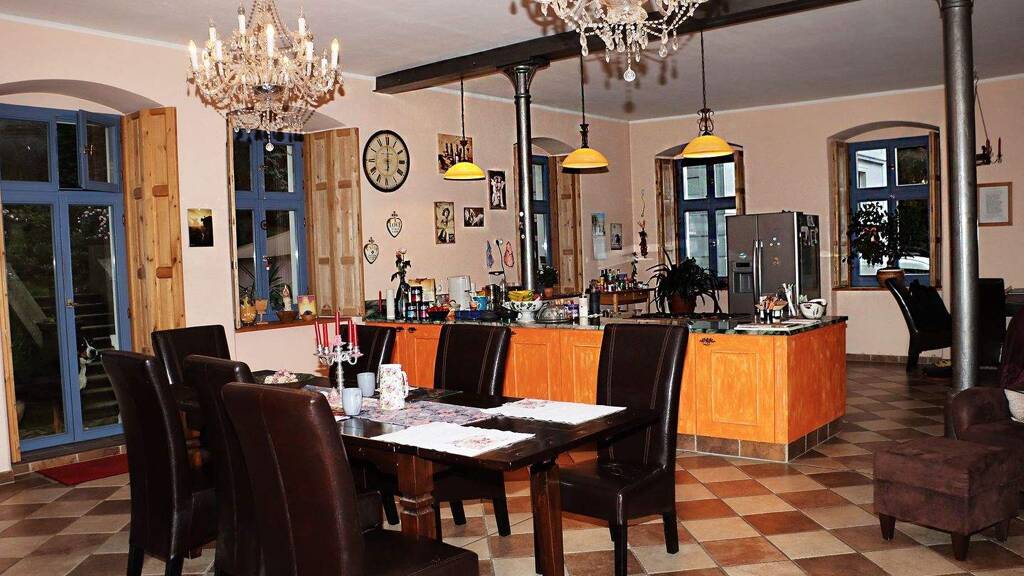 Villa zum Kauf 690.000 € 15 Zimmer 725 m² 5.540 m² Grundstück Sohland Sohland an der Spree 02689