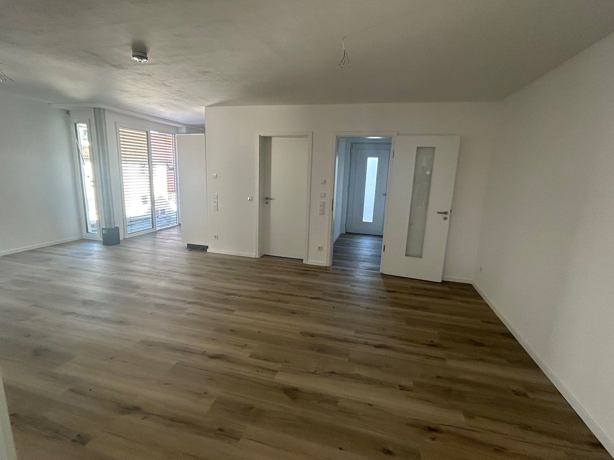 Wohnung zur Miete 750 € 2 Zimmer 65 m²<br/>Wohnfläche EG<br/>Geschoss ab sofort<br/>Verfügbarkeit Friedrich-Eckardt Str. 17 Bad Salzungen Bad Salzungen 36433