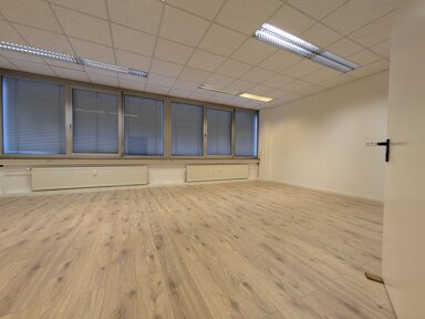 Büro-/Praxisfläche zur Miete 1.200 € 137 m² Bürofläche Kelkheim Kelkheim (Taunus) 65779