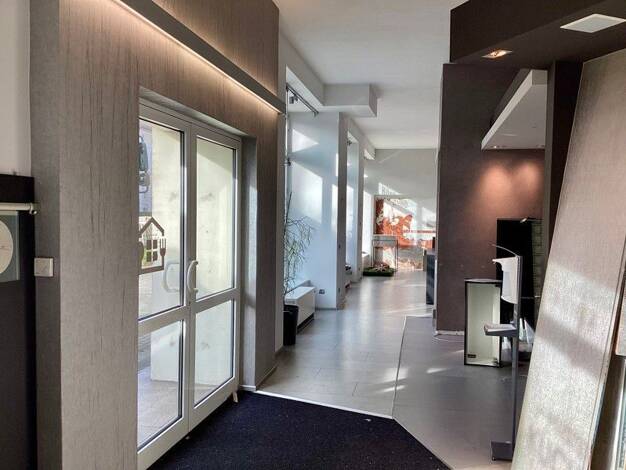 Laden zur Miete provisionsfrei 1.930 € 1 Zimmer 211,1 m² Verkaufsfläche Nürnberger Straße 31 Südvorstadt-West Dresden 01187
