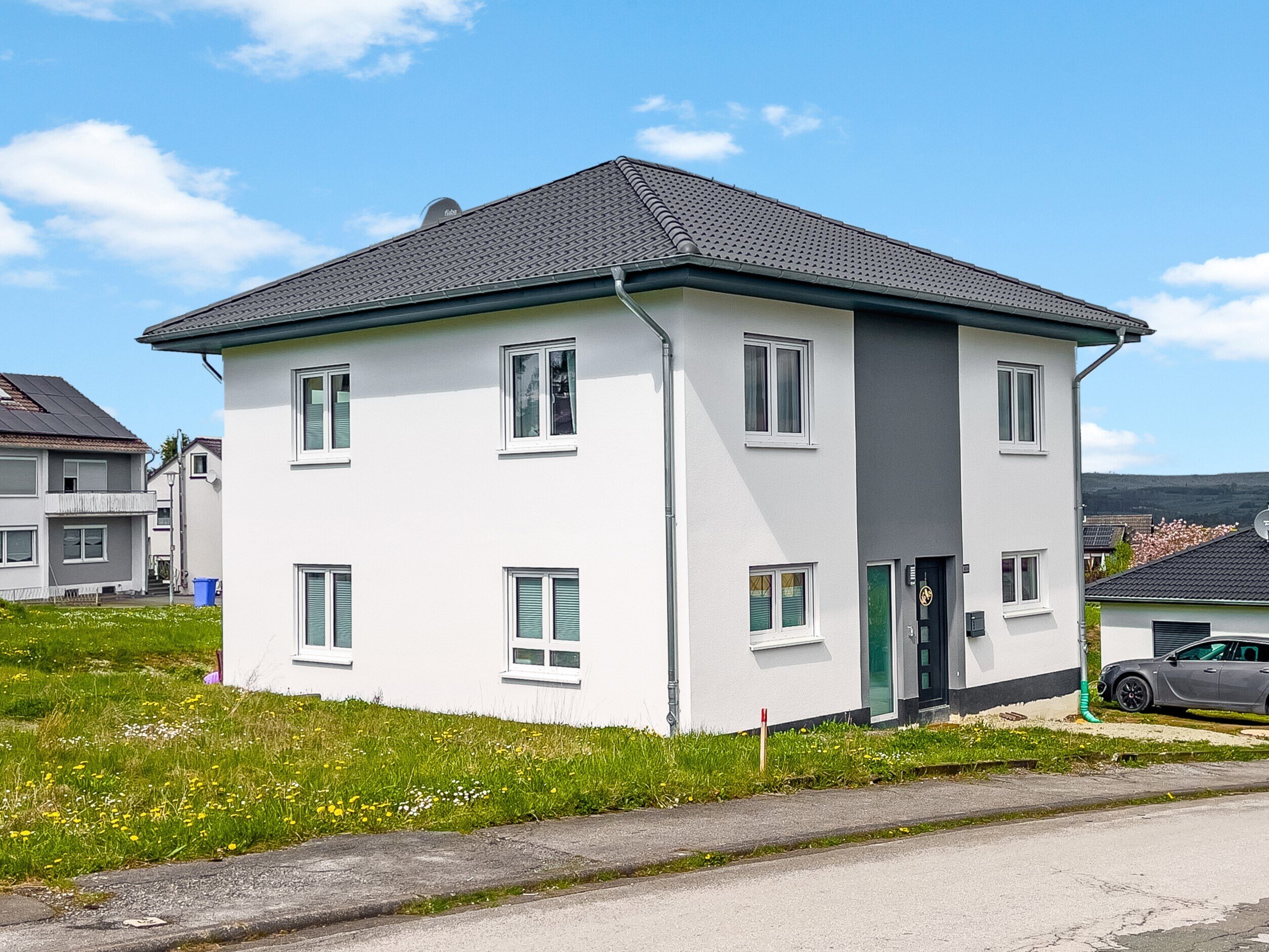 Einfamilienhaus zum Kauf 429.000 € 5 Zimmer 146 m²<br/>Wohnfläche 692 m²<br/>Grundstück Rhoden Diemelstadt 34474