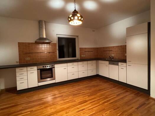 Wohnung zur Miete 750 € 2 Zimmer 89 m² Geschoss 1/3 frei ab sofort Mönchstockheim Sulzheim 97529