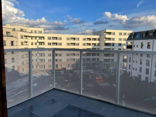 Wohnung zur Miete 1.425 € 4 Zimmer 108,7 m² 1. Geschoss frei ab 31.03.2026 Flößerstraße 10b Mickten Dresden 01139