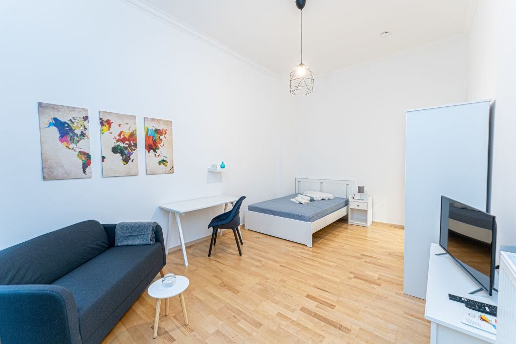 Wohnung zur Miete Wohnen auf Zeit 1.435 € 1 Zimmer 37 m²<br/>Wohnfläche 26.11.2024<br/>Verfügbarkeit Wisbyer Straße Prenzlauer Berg Berlin 10439