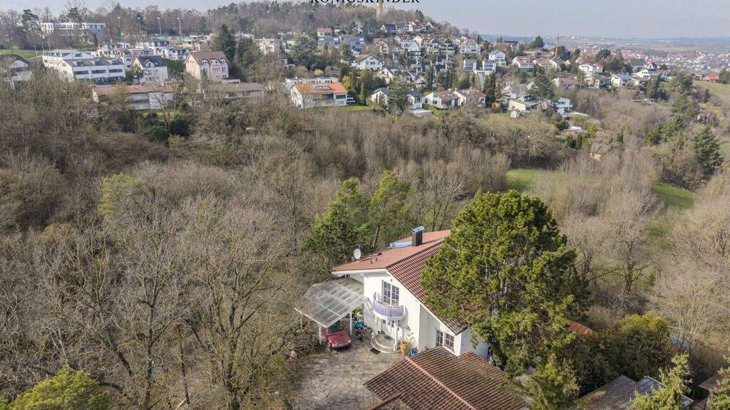 Einfamilienhaus zum Kauf 1.870.000 € 11 Zimmer 308 m² 1.992 m² Grundstück Gerlingen 70839