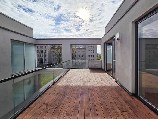 Wohnung zur Miete 1.150 € 3 Zimmer 94 m² Geschoss 3/4 frei ab sofort Parkvorstadt Weimar 99425