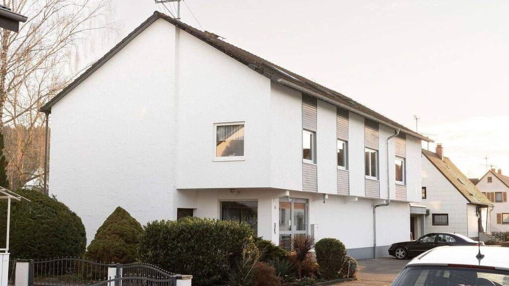 Mehrfamilienhaus zum Kauf provisionsfrei 660.000 € 15 Zimmer 434 m² 504 m² Grundstück Lauffen Deißlingen 78652