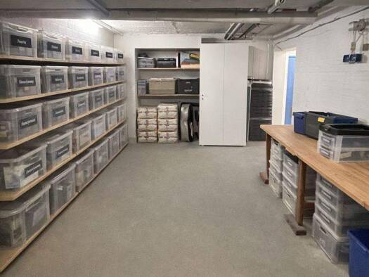 Lagerhalle zur Miete 250 € 30 m² Lagerfläche Bahrenfelder Chaussee 75 Bahrenfeld Hamburg 22761