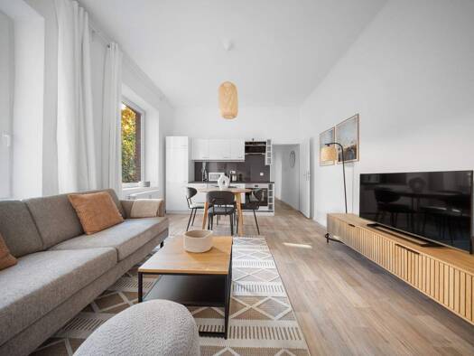 Wohnung zur Miete 1.170 € 2 Zimmer 55 m² frei ab sofort Türrschmidtstraße 33 Lichtenberg Berlin 10317