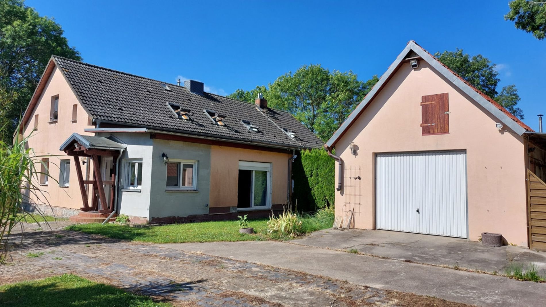 Doppelhaushälfte zum Kauf 195.000 € 6 Zimmer 135 m²<br/>Wohnfläche 1.975 m²<br/>Grundstück Groß Polzin Groß Polzin 17390