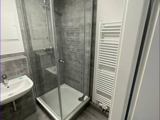 Wohnung zur Miete 472 € 3 Zimmer 63 m² frei ab sofort Völkershausen Vacha 36404