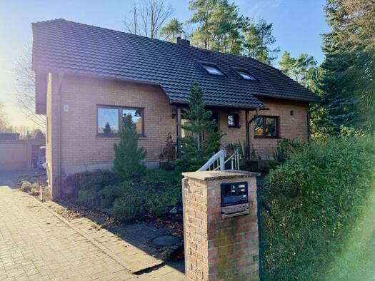 Einfamilienhaus zum Kauf 429.000 € 8 Zimmer 181,1 m² 1.890 m² Grundstück Kolkwitz 03099