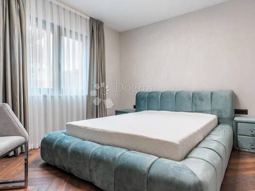 Wohnung zur Miete 3.000 € 4 Zimmer 118 m² 1. Geschoss Rovinj Rovinj
