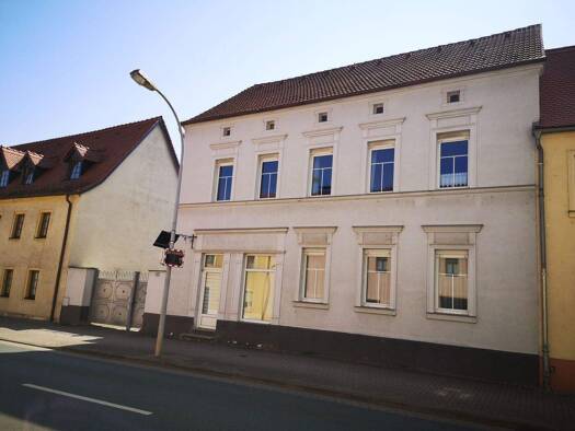 Einfamilienhaus zum Kauf 149.000 € 10 Zimmer 315 m² 1.818 m² Grundstück frei ab sofort Merseburger Straße 34 Querfurt 06268