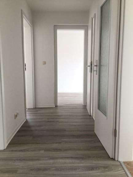 Wohnung zur Miete 255 € 3 Zimmer 59,1 m²<br/>Wohnfläche 3.<br/>Geschoss Krausenstraße 23 Bahnhofsvorstadt Plauen 08523