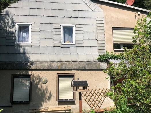 Einfamilienhaus zum Kauf provisionsfrei 149.000 € 6 Zimmer 150 m² 380 m² Grundstück Untere Dorfstr. 37 Königsfeld 09306