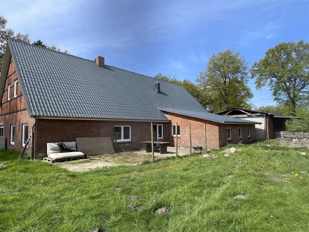 Bauernhaus zum Kauf 199.000 € 11 Zimmer 240 m²<br/>Wohnfläche 3.780 m²<br/>Grundstück Kutenholz Kutenholz 27449