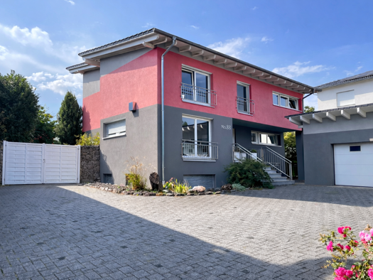 Einfamilienhaus zum Kauf 799.000 € 7 Zimmer 249,3 m² 999 m² Grundstück Stadtgebiet Bühl 77815