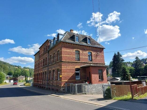 Mehrfamilienhaus zum Kauf 45.000 € 9 Zimmer 193,3 m² 745 m² Grundstück Falkensteiner Straße 19 Brunndöbra Klingenthal 08248