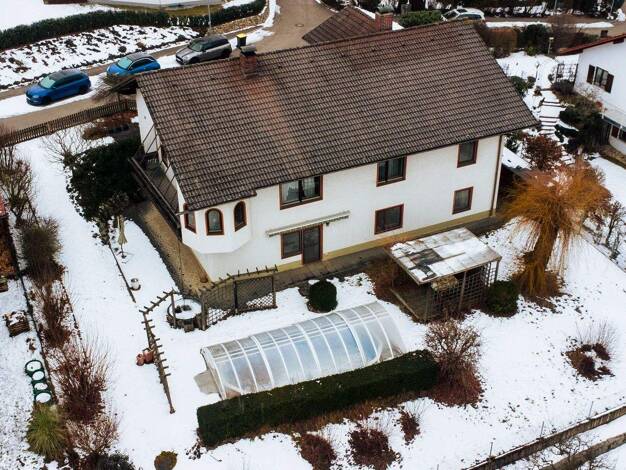 Einfamilienhaus zum Kauf 495.000 € 8 Zimmer 237,5 m² 915 m² Grundstück Dingolfing 84130