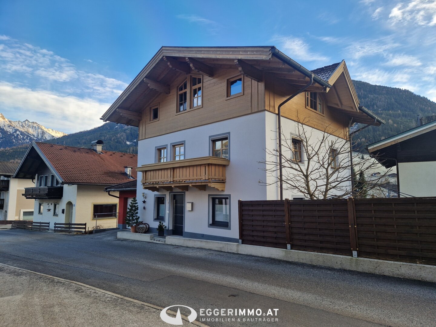 Haus zum Kauf 730.000 € 6 Zimmer 165,3 m²<br/>Wohnfläche 348 m²<br/>Grundstück Neukirchen am Großvenediger 5741