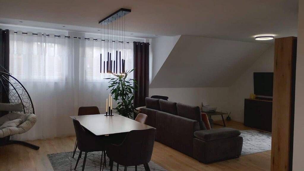 Wohnung zur Miete 1.250 € 3 Zimmer 100 m² 2. Geschoss frei ab 01.06.2026 Eisingen 97249