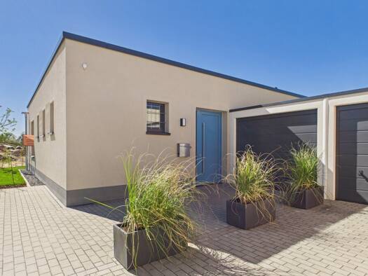 Bungalow zum Kauf - Neubau 785.000 € 4 Zimmer 135 m² 368 m² Grundstück Bienenstockweg 7 Urbach Porz 51145