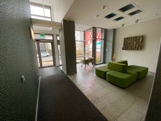 Wohnung zur Miete 441 € 2 Zimmer 54,3 m² 6. Geschoss Friedrich-König-Straße 17 Suhl 98527