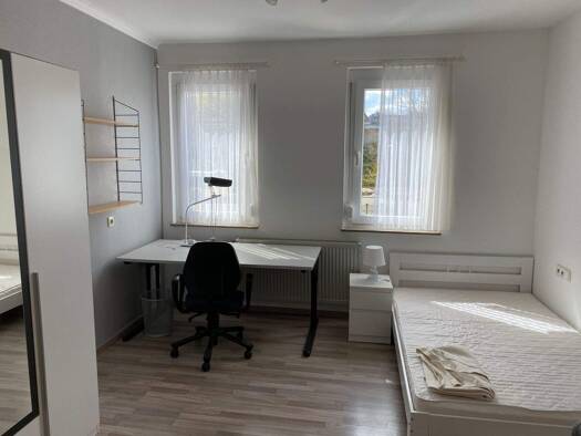 Studio zur Miete 450 € 1 Zimmer 15 m² frei ab 01.03.2026 Burgunderstraße 39 Zuffenhausen Stuttgart 70435