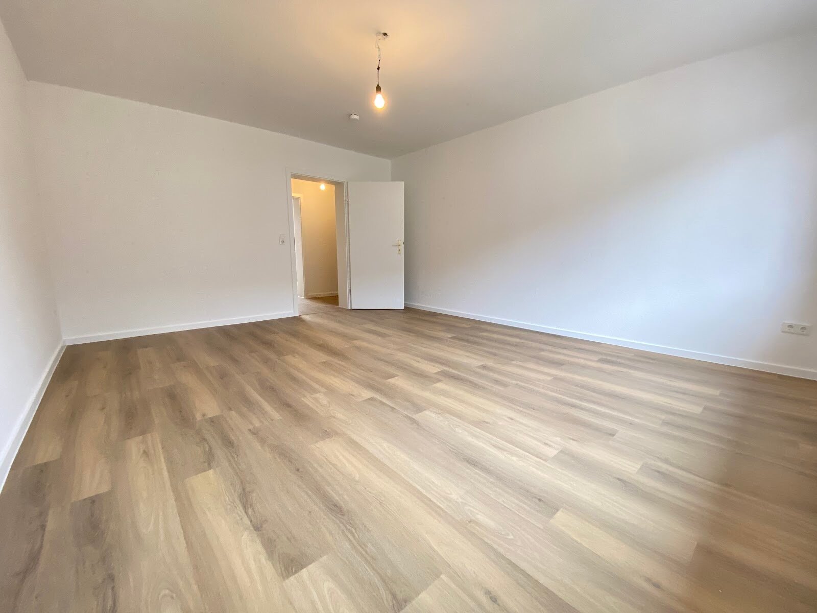 Wohnung zur Miete 369 € 2,5 Zimmer 65,3 m²<br/>Wohnfläche 4.<br/>Geschoss 01.12.2024<br/>Verfügbarkeit Christian-Rohlfs-Straße 2 Wehringhausen - Ost Hagen 58089