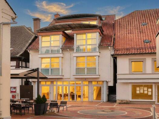 Haus zum Kauf 498.000 € 9 Zimmer 197 m² 182 m² Grundstück Lage Lage 32791