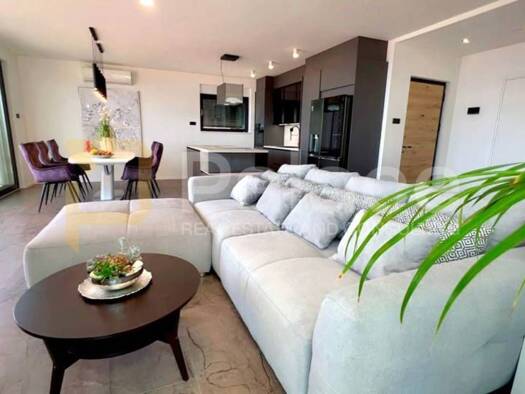 Wohnung zur Miete 3.000 € 3 Zimmer 150 m² 1. Geschoss Ičići