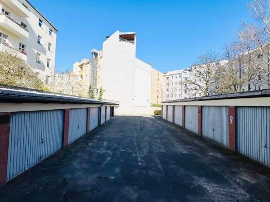 Garage zur Miete 245 € Halensee Berlin 10709