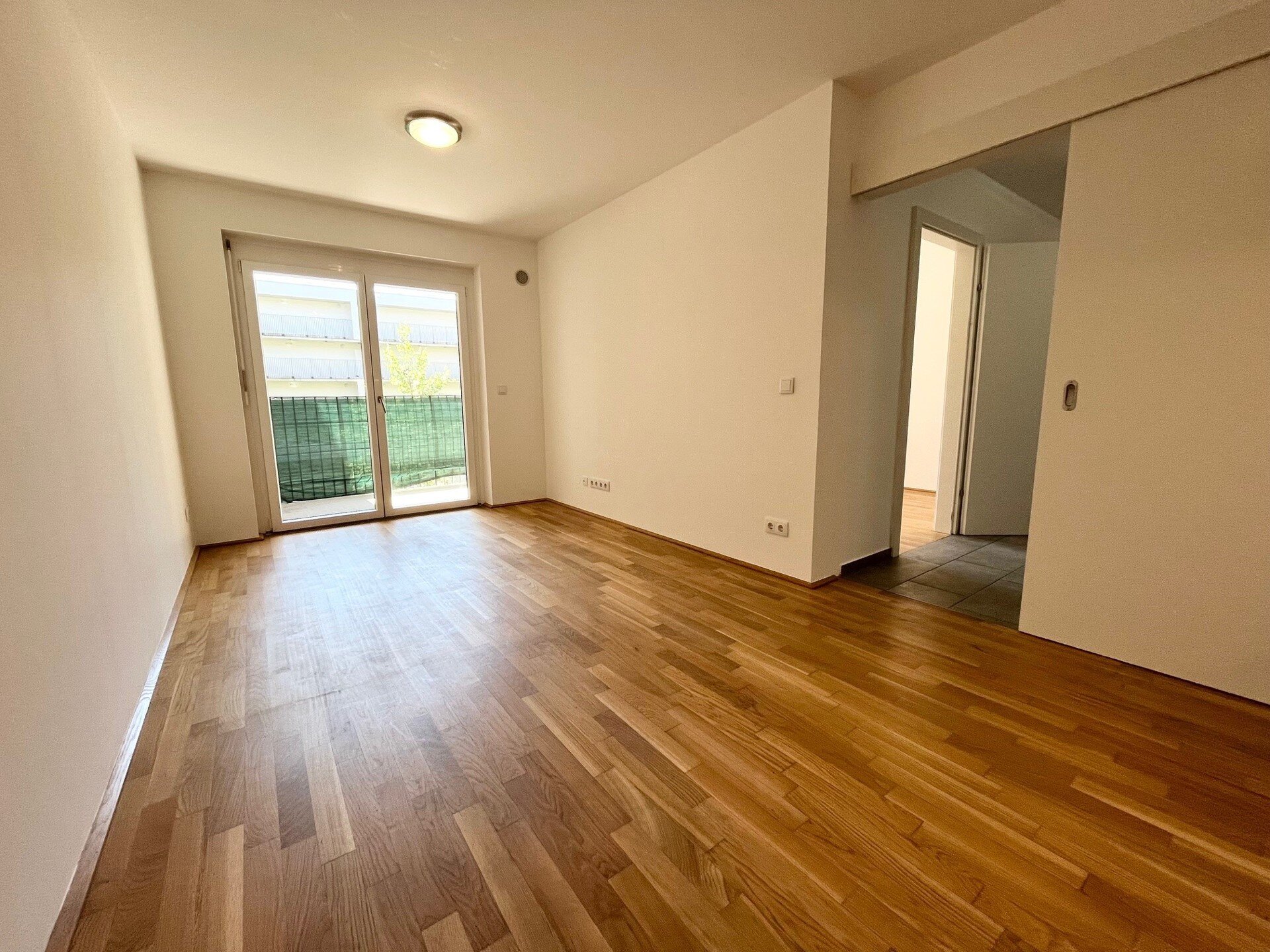 Wohnung zur Miete 603 € 3 Zimmer 53,7 m²<br/>Wohnfläche 4.<br/>Geschoss 01.03.2025<br/>Verfügbarkeit Puntigam Graz 8055