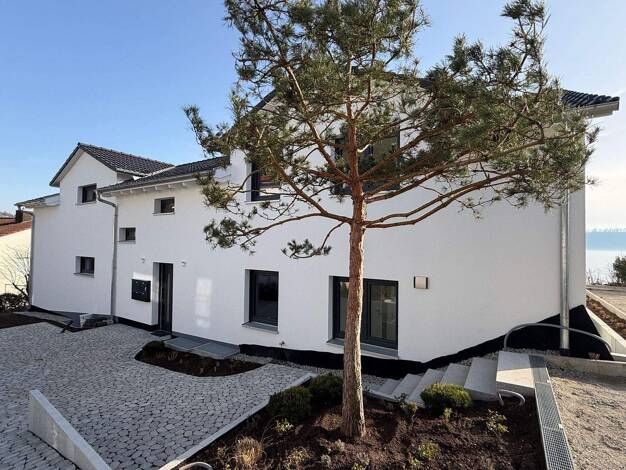 Wohnung zur Miete - Erstbezug 1.950 € 3 Zimmer 101 m² frei ab sofort Sipplingen 78354