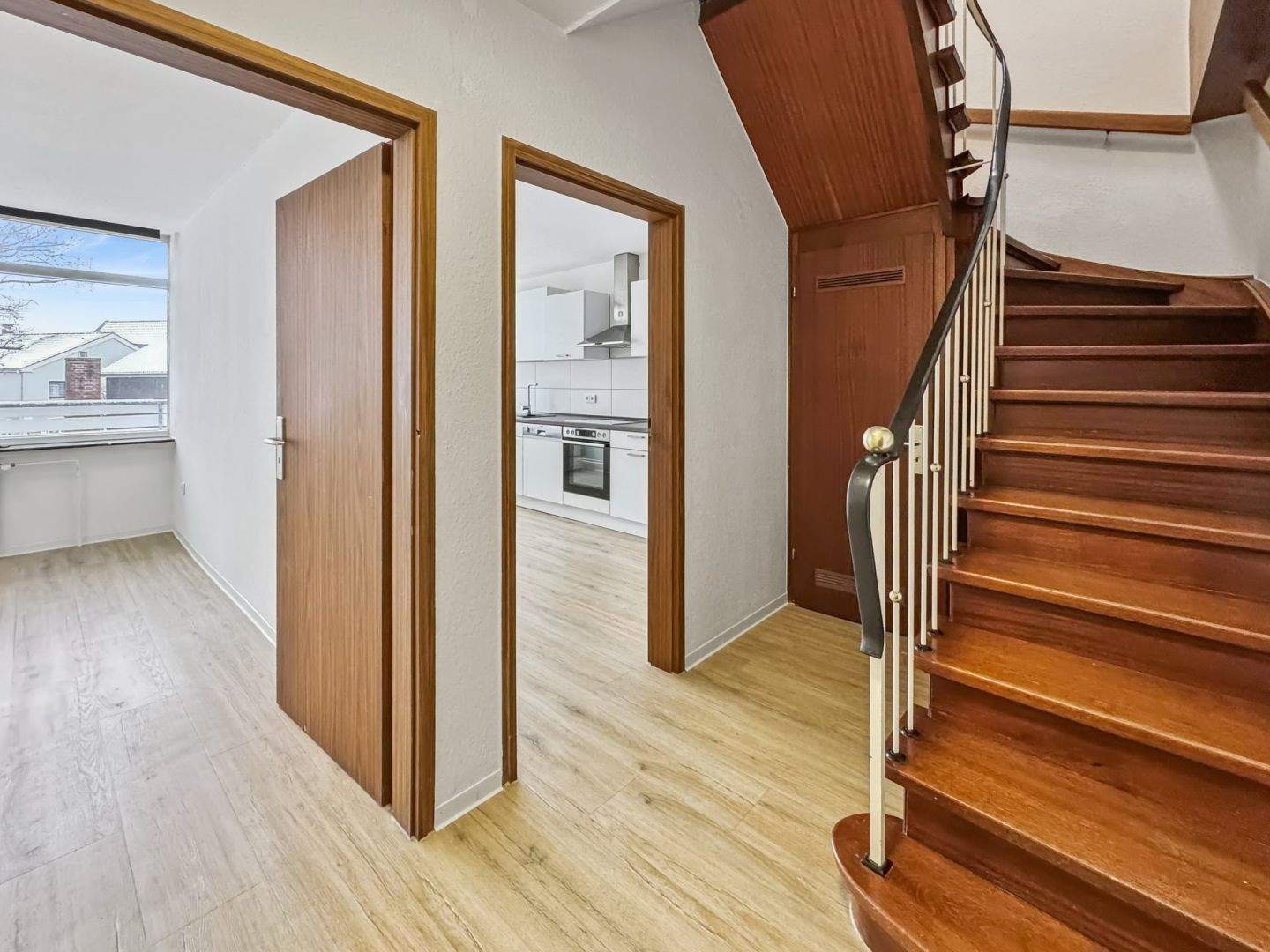 Immobilie in Vechta - Solides Wohn- und Geschäftshaus mit vermieteter Gewerbeeinheit in Vechta - Bild 4